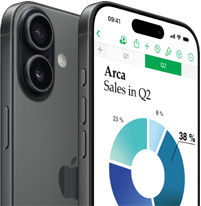 Die Rückseite eines iPhone 17 Modells mit der Kamera und ein zweites iPhone 17 davor, dessen Display ein Diagramm und Numbers Funktionen zeigt