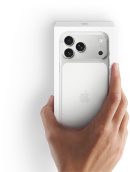 Bild einer rechten Hand, die die Verpackung des neuesten iPhone 17 mit dem Telefon darin hält.