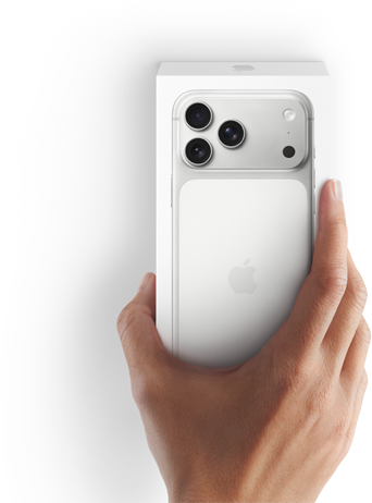 Bild einer rechten Hand, die die Verpackung des neuesten iPhone 17 mit dem Telefon darin hält.